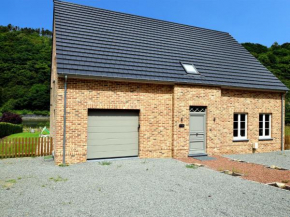 Modern Holiday Home in Hastiere near Forest